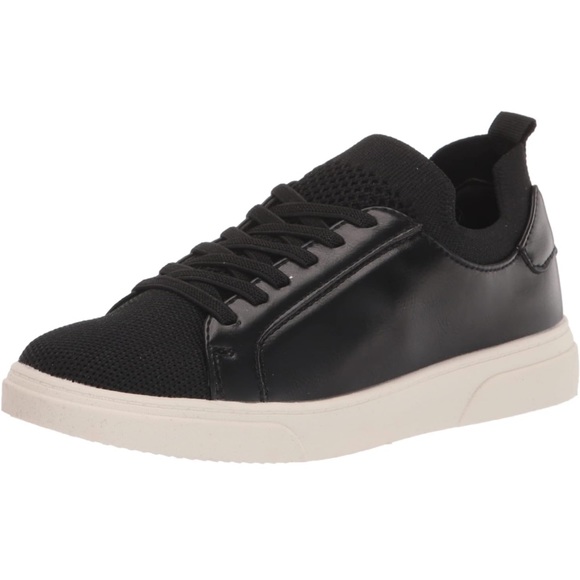 Steve Madden kids size 7 sneakers - Picture 1 of 9